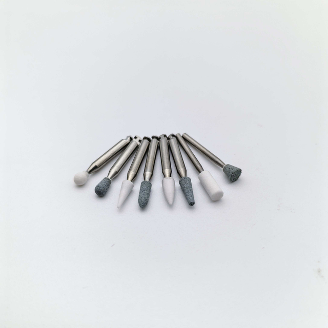 Direkt ab Werk CE-MDR-zertifizierter Schleifkopf zum Polieren medizinischer Zähne